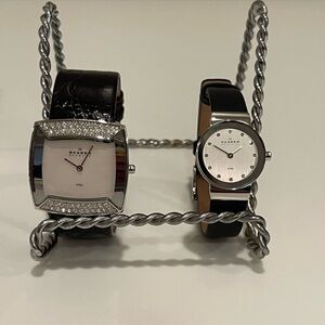 Set of 2 Skagen watches. Beautiful watches in EUC